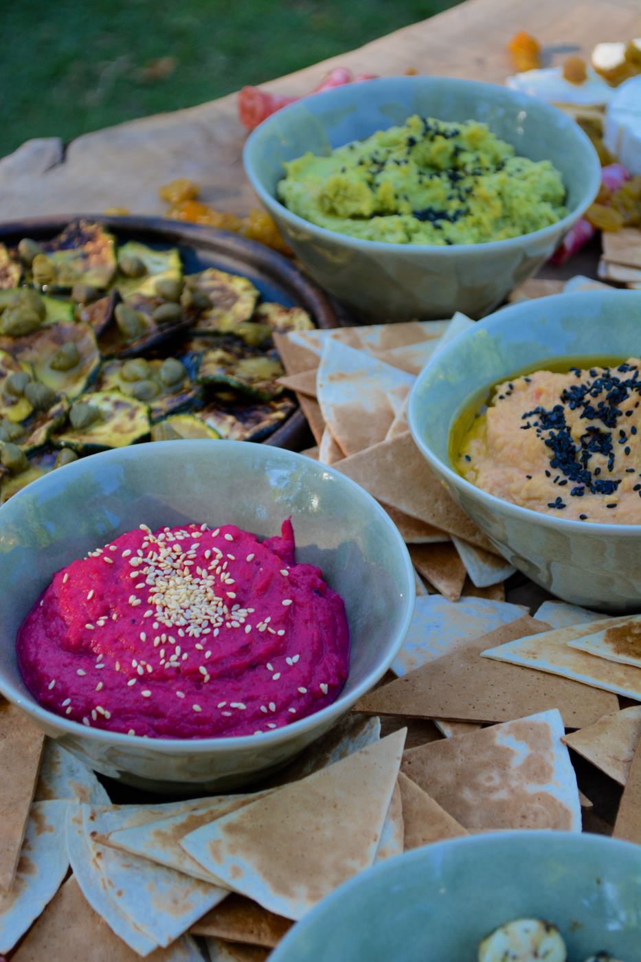 Dips de betarraga, hummus y guacamole